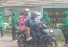 Koramil 0602-13/Padarincang Bagikan Masker kepada Pengguna Jalan untuk Antisipasi Debu Erupsi Gunung Anak Krakatau